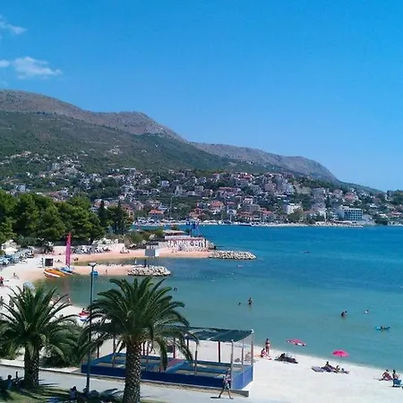 Apartment The Beach Split